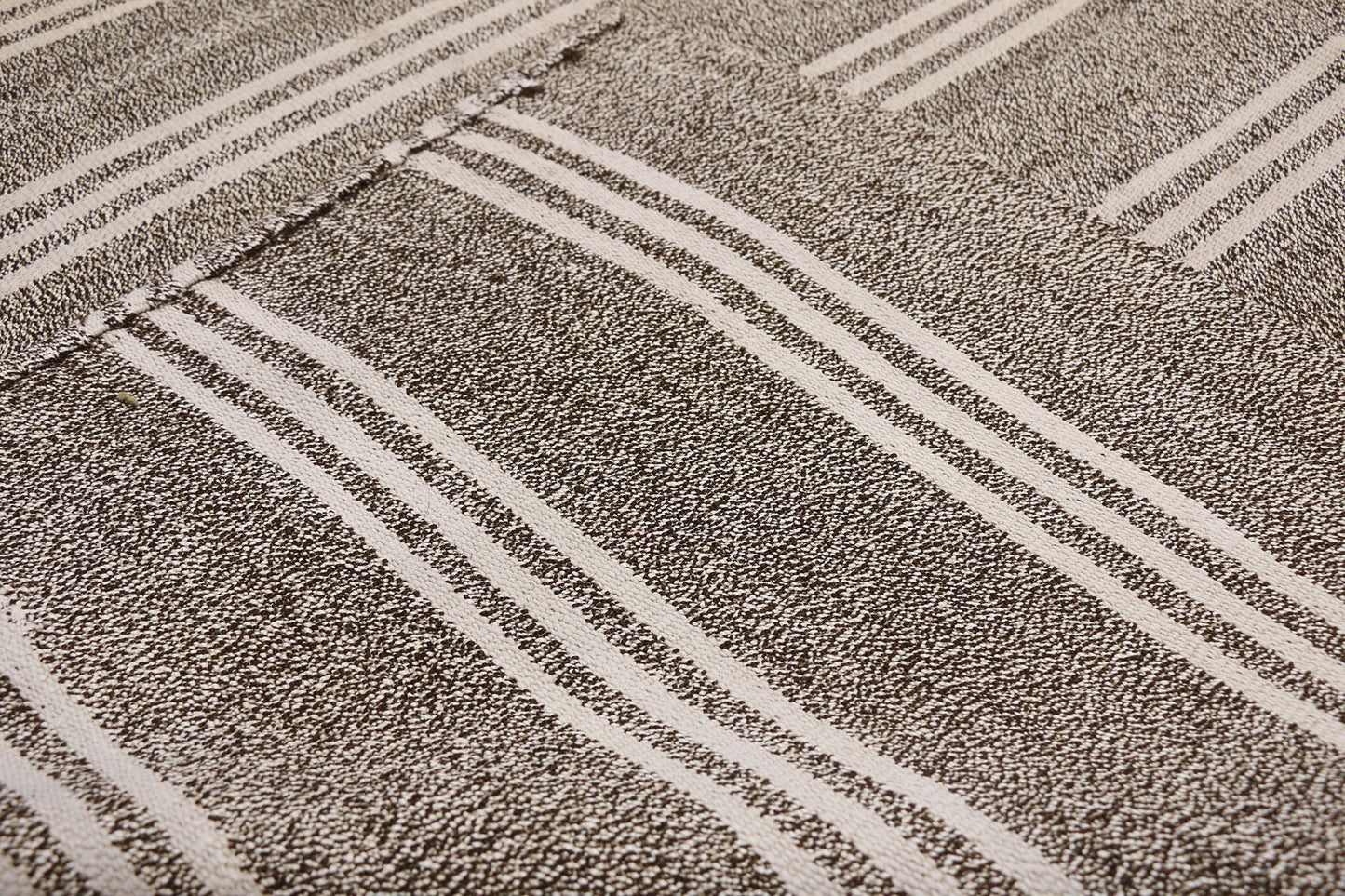 7 x 10 Vintage Gray Turkish Kilim Rug 50885