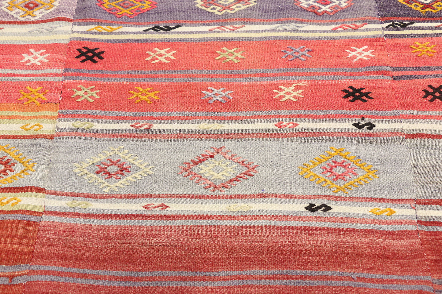 6 x 8 Vintage Turkish Kilim Rug 51275