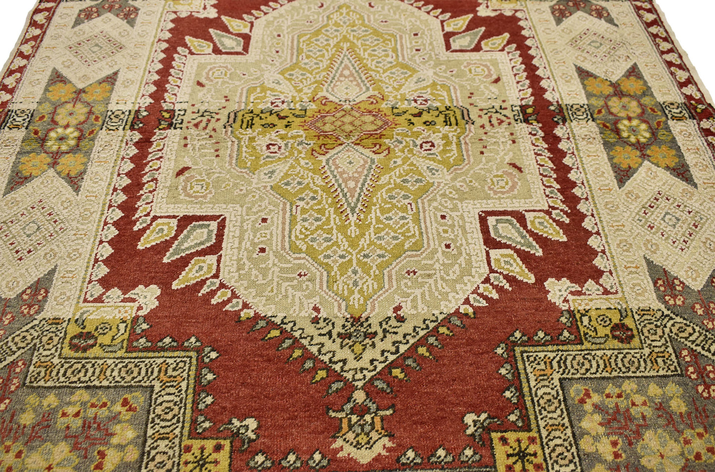 4 x 6 Vintage Turkish Oushak Rug 51293