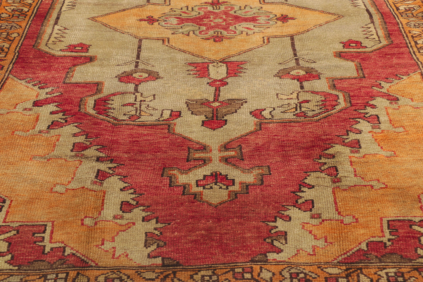 5 x 9 Vintage Turkish Oushak Rug 51728