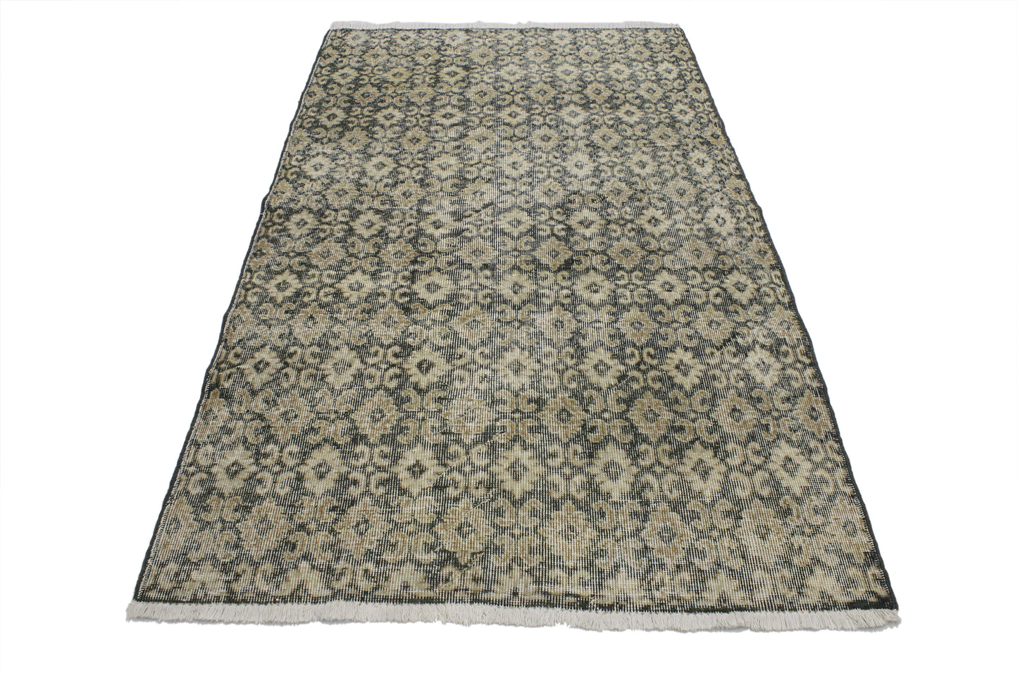 4 x 7 Vintage Sivas Rug 51962