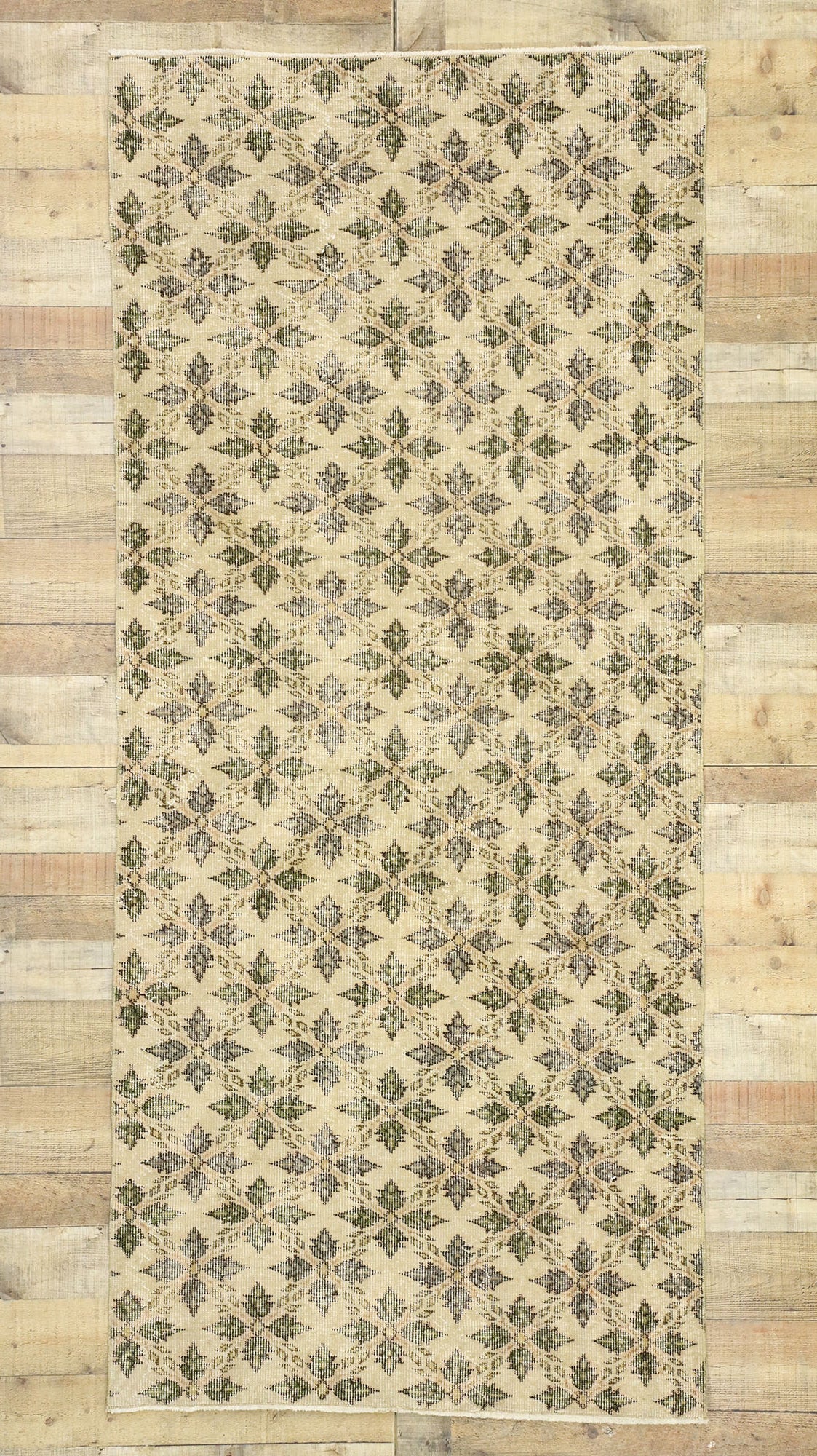 4 x 8 Vintage Turkish Sivas Rug 51997