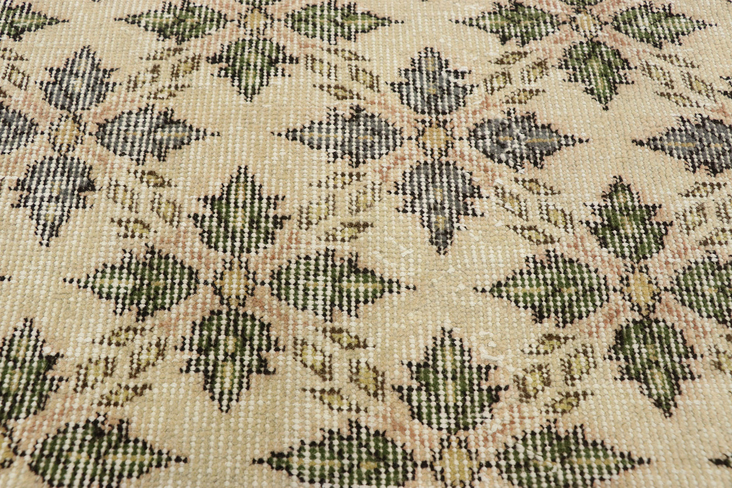 4 x 8 Vintage Turkish Sivas Rug 51997