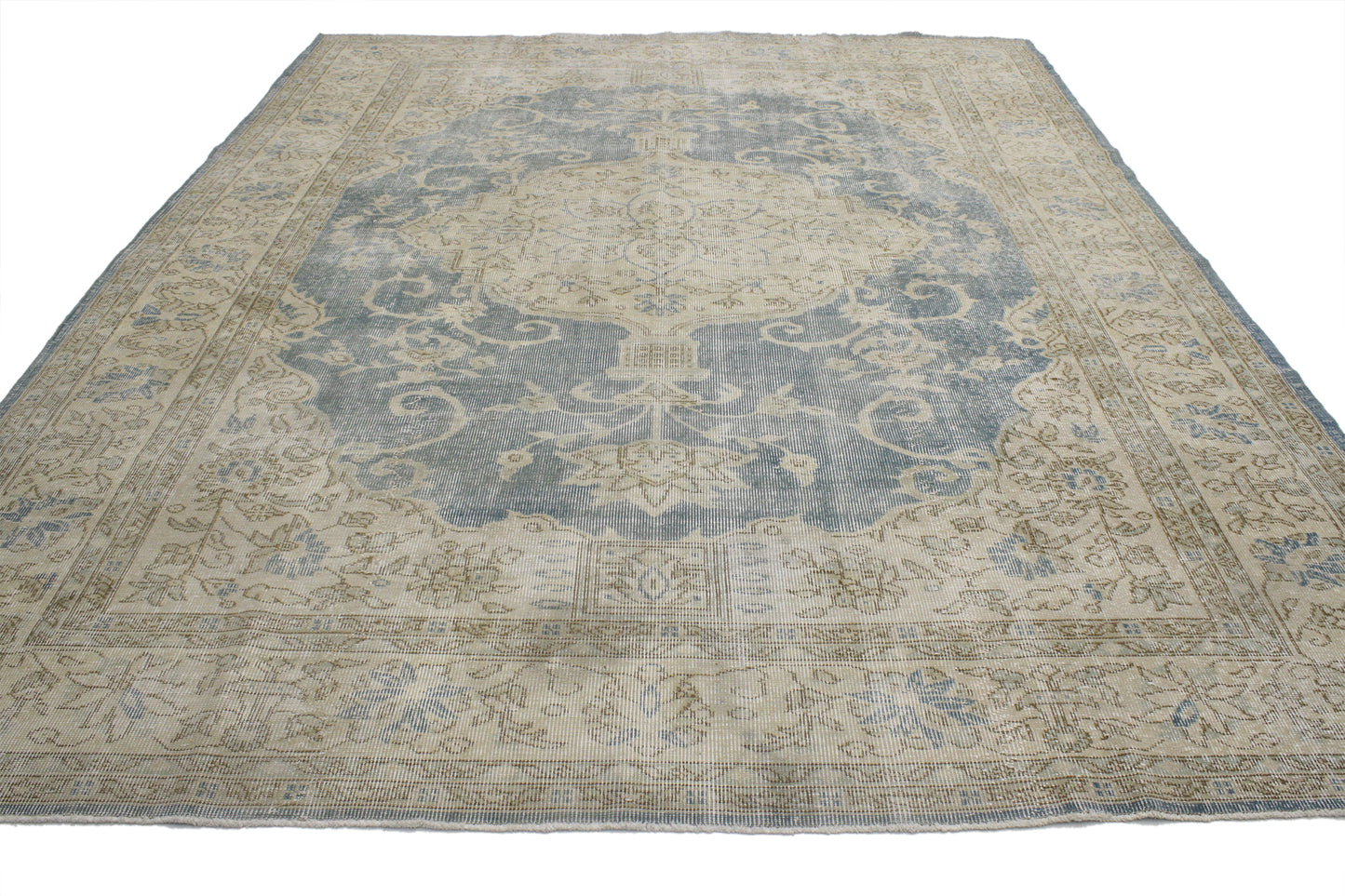 8 x 11 Vintage Sivas Rug 52032