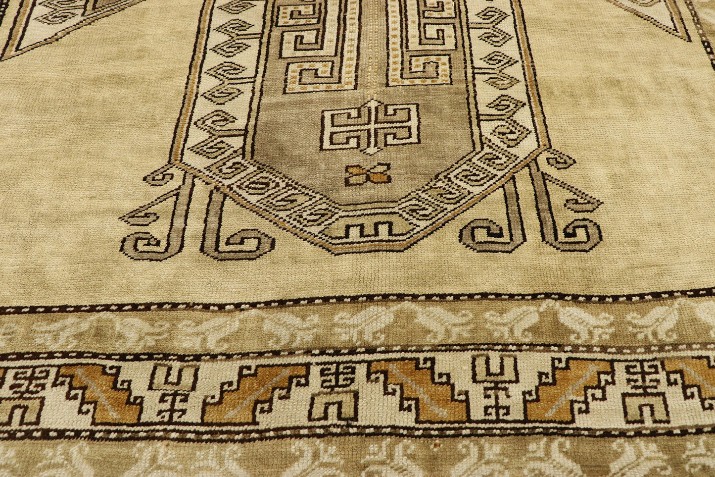 7 x 9 Vintage Turkish Kars Rug 52297