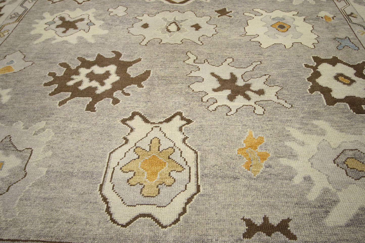10 x 13 Earth-Tone Turkish Oushak Rug 52360