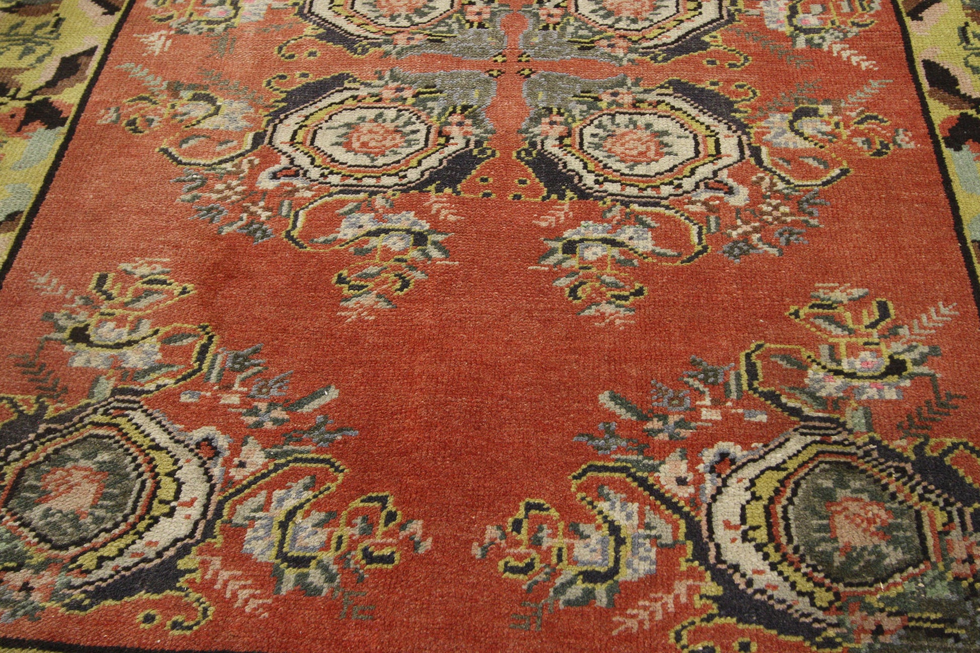 5 x 10 Vintage Turkish Oushak Rug 52392