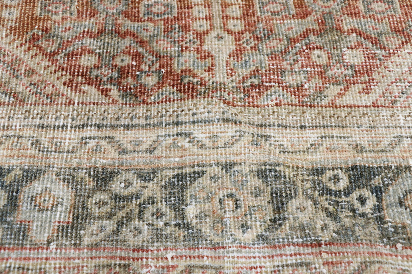 4 x 7 Antique Mahal Rug 52565