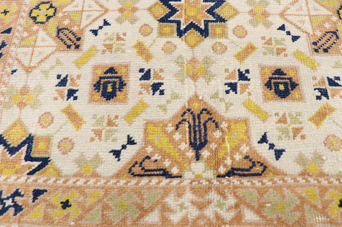 4 x 7 Vintage Turkish Sivas Rug 52615