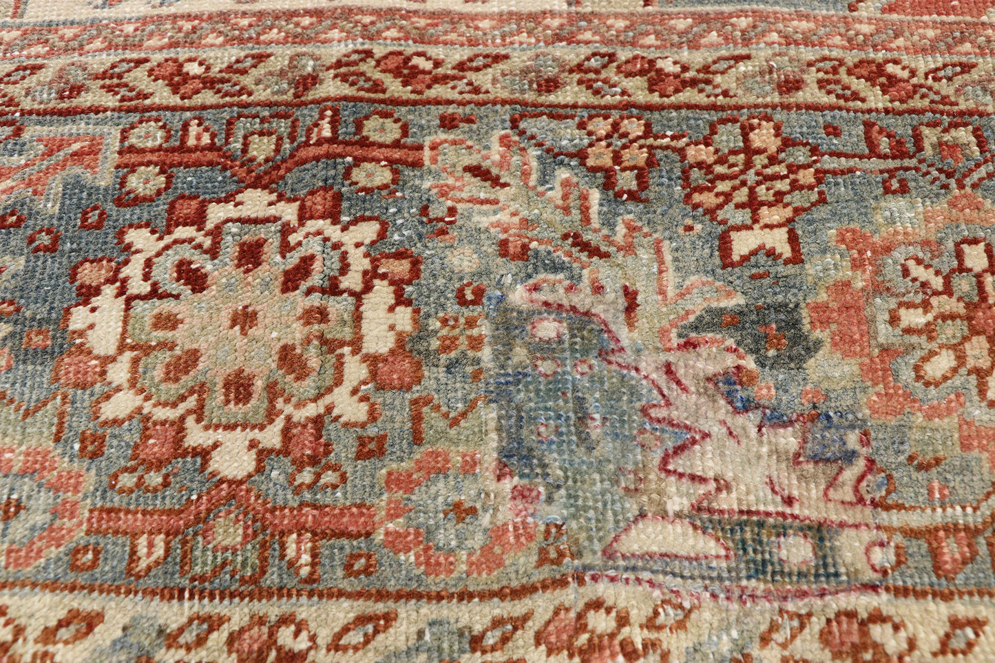 10 x 13 Antique Persian Heriz Rug 52635