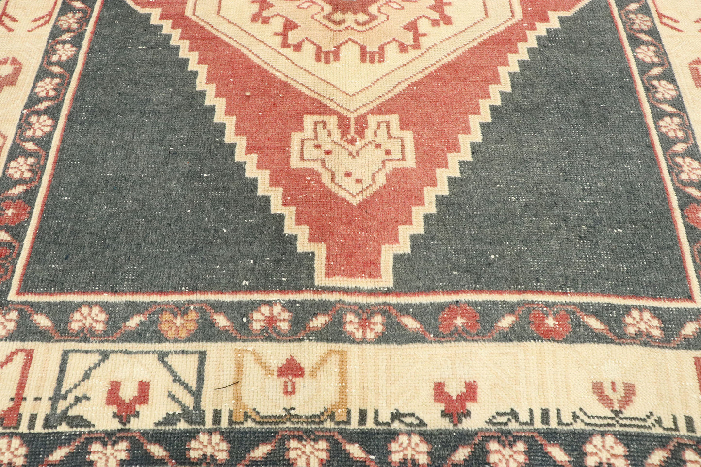 4 x 7 Vintage Turkish Oushak Rug 53043