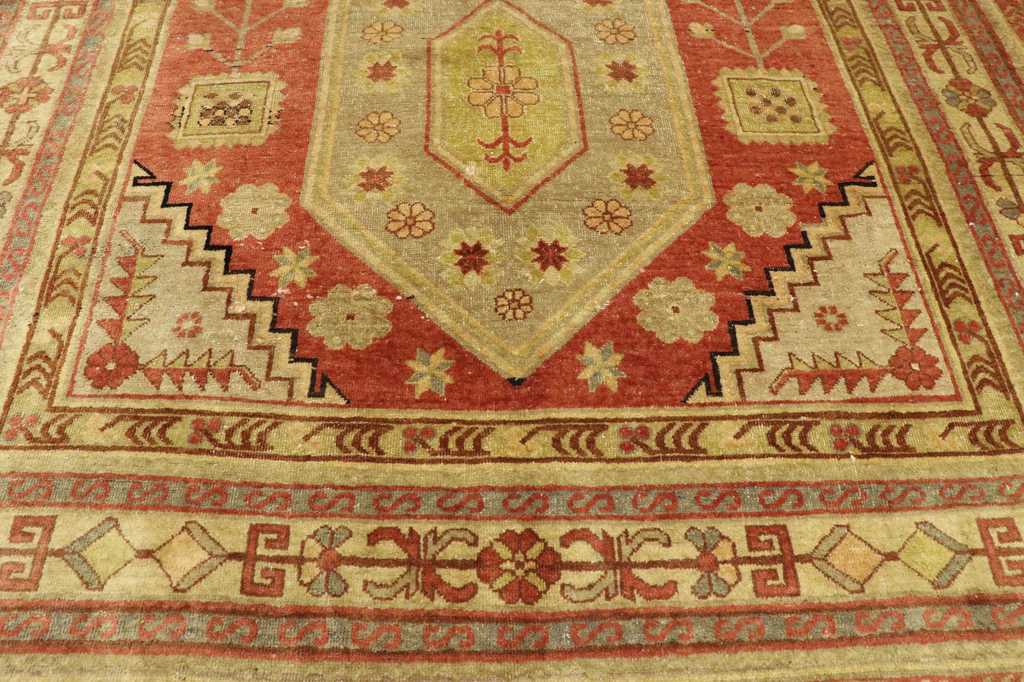 5 x 8 Vintage Turkish Oushak Rug 53044