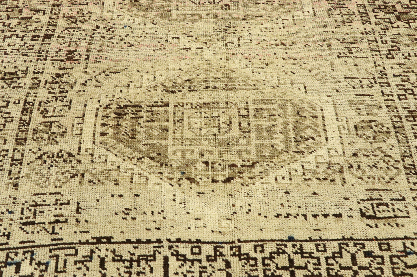 4 x 8 Vintage Persian Shiraz Rug 53048