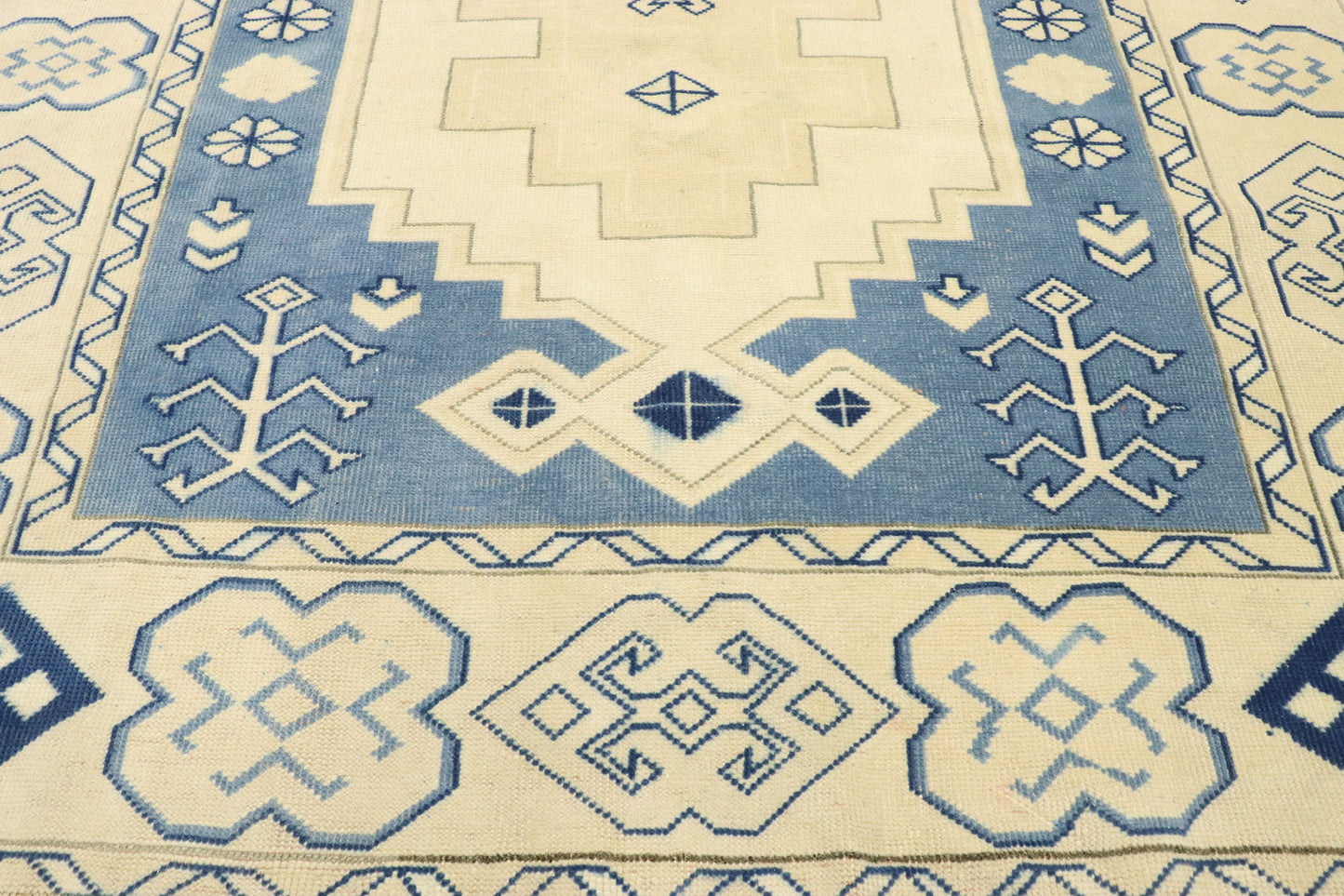6 x 7 Vintage Turkish Oushak Rug 53078