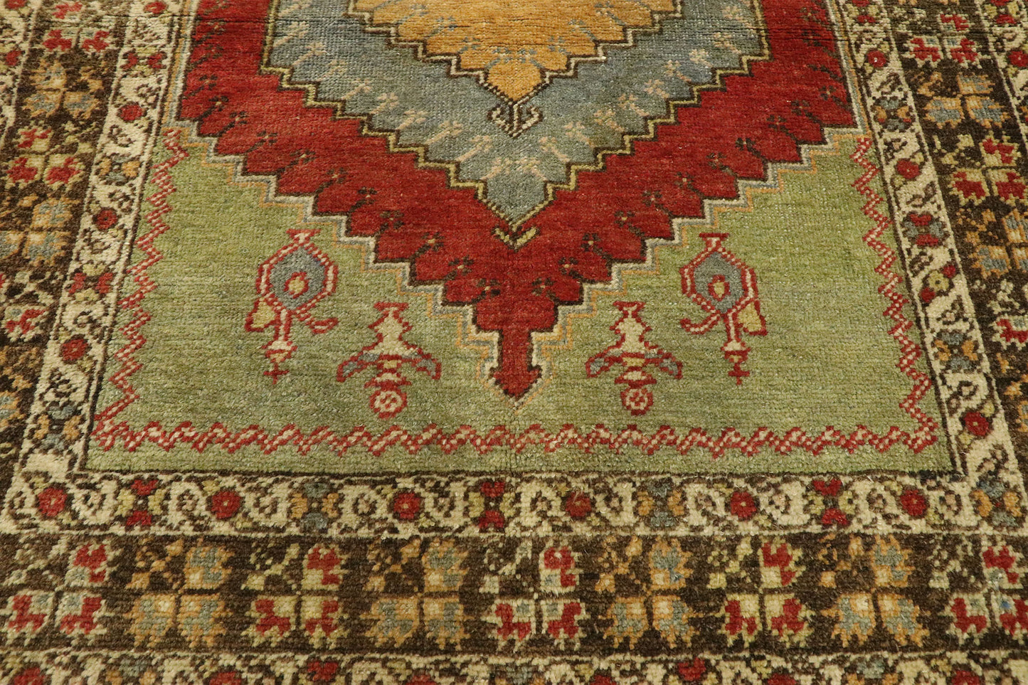 4 x 5 Vintage Turkish Oushak Prayer Rug 53092