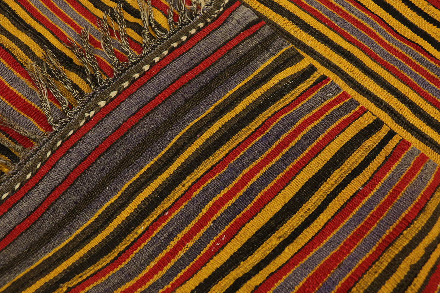5 x 10 Vintage Turkish Kilim Rug 53112