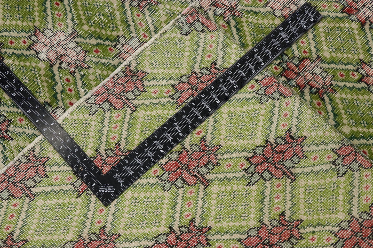 6 x 9 Vintage Green Turkish Sivas Rug 53314