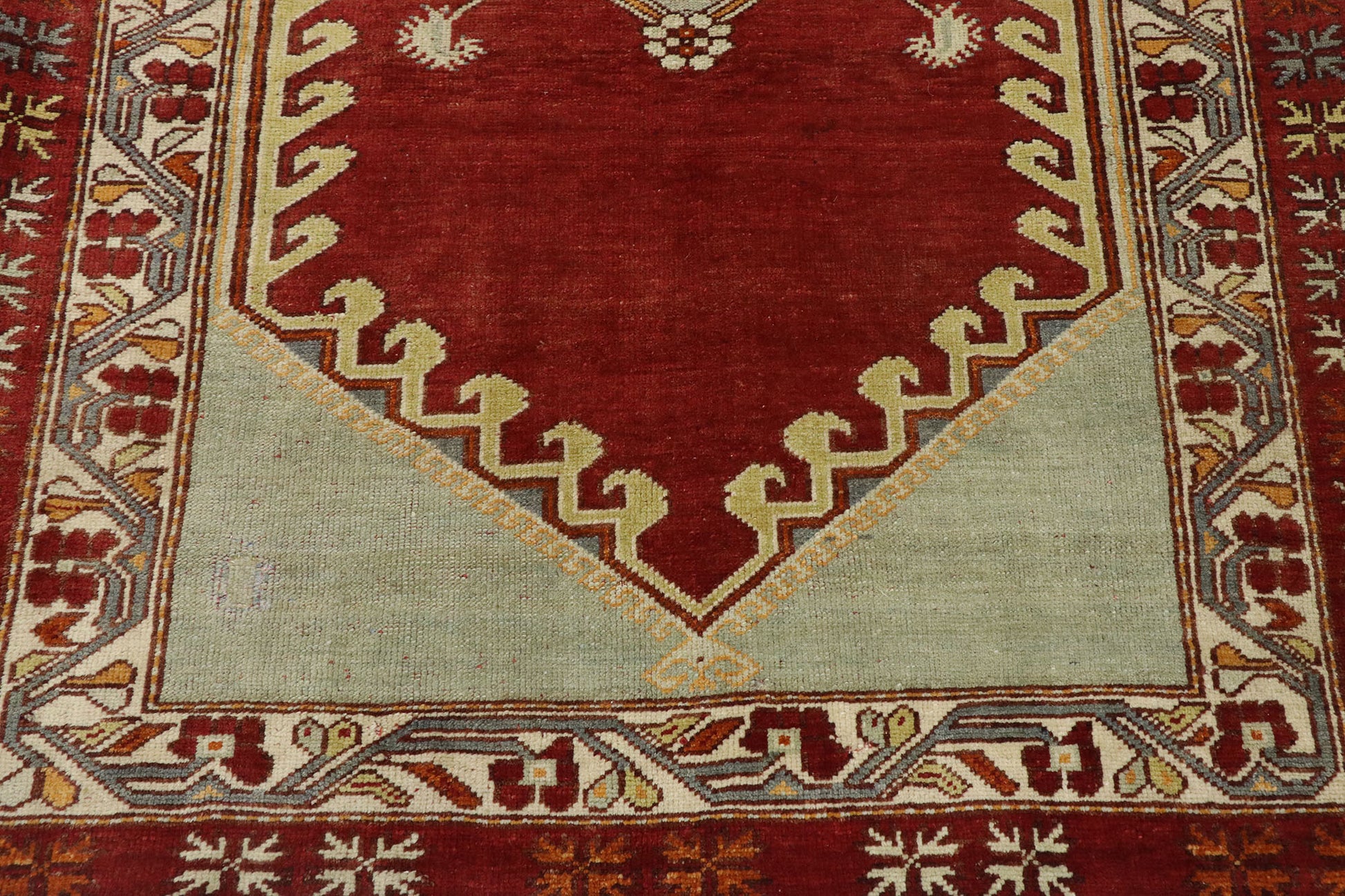 4 x 6 Vintage Turkish Oushak Rug 53394