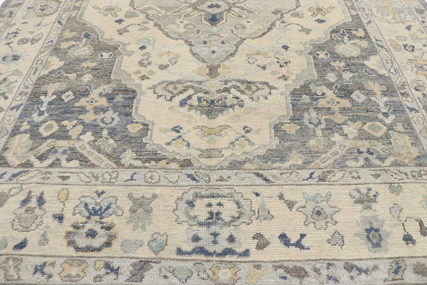 8 x 10 Turkish Oushak Rug 53556