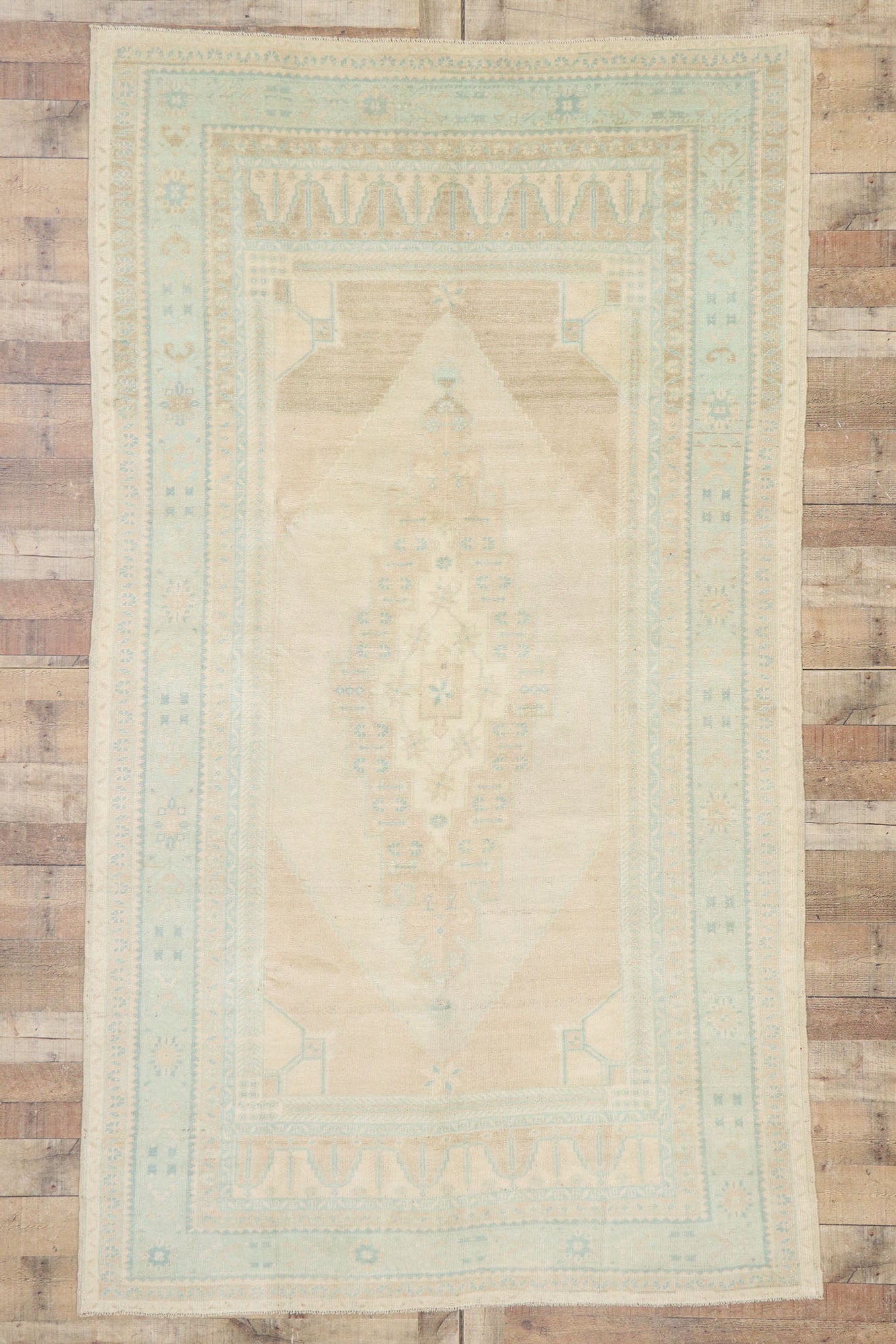 5 x 9 Vintage Turkish Oushak Rug 53559