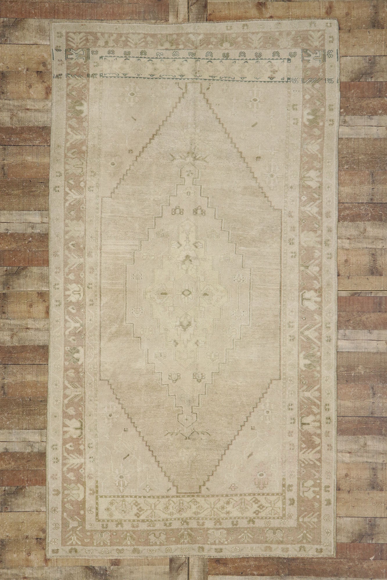 5 x 9 Vintage Turkish Oushak Rug 53624