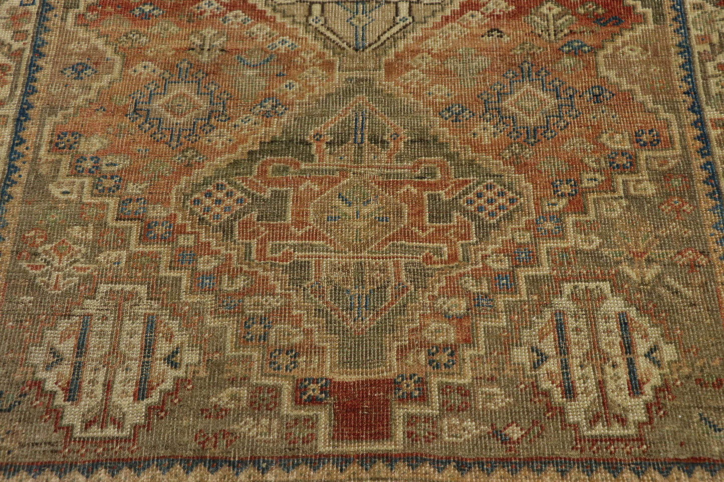 3 x 5 Antique Persian Shiraz Rug 53651