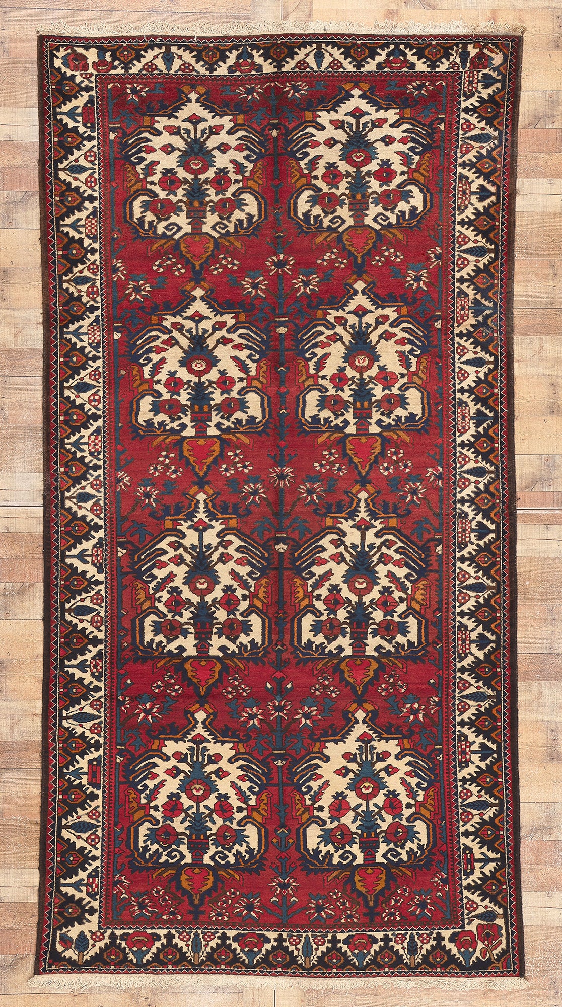 5 x 10 Antique Persian Bakhtiari Rug 71127