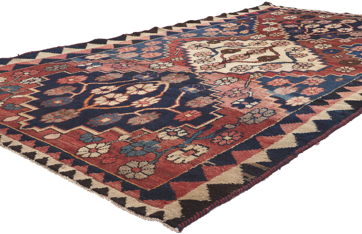 5 x 9 Antique Persian Shiraz Rug 61234