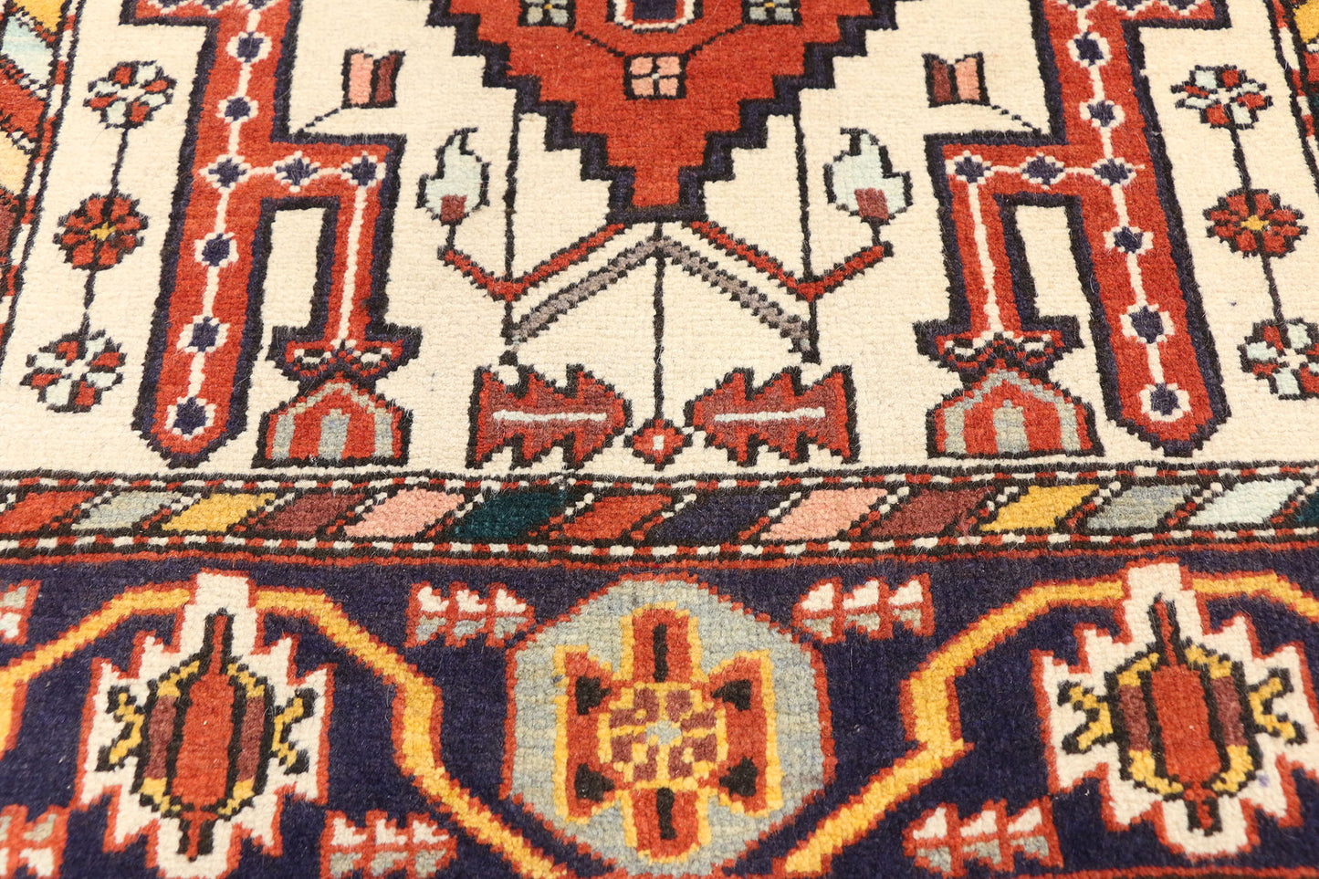 4 x 6 Vintage Persian Heriz Rug 60328