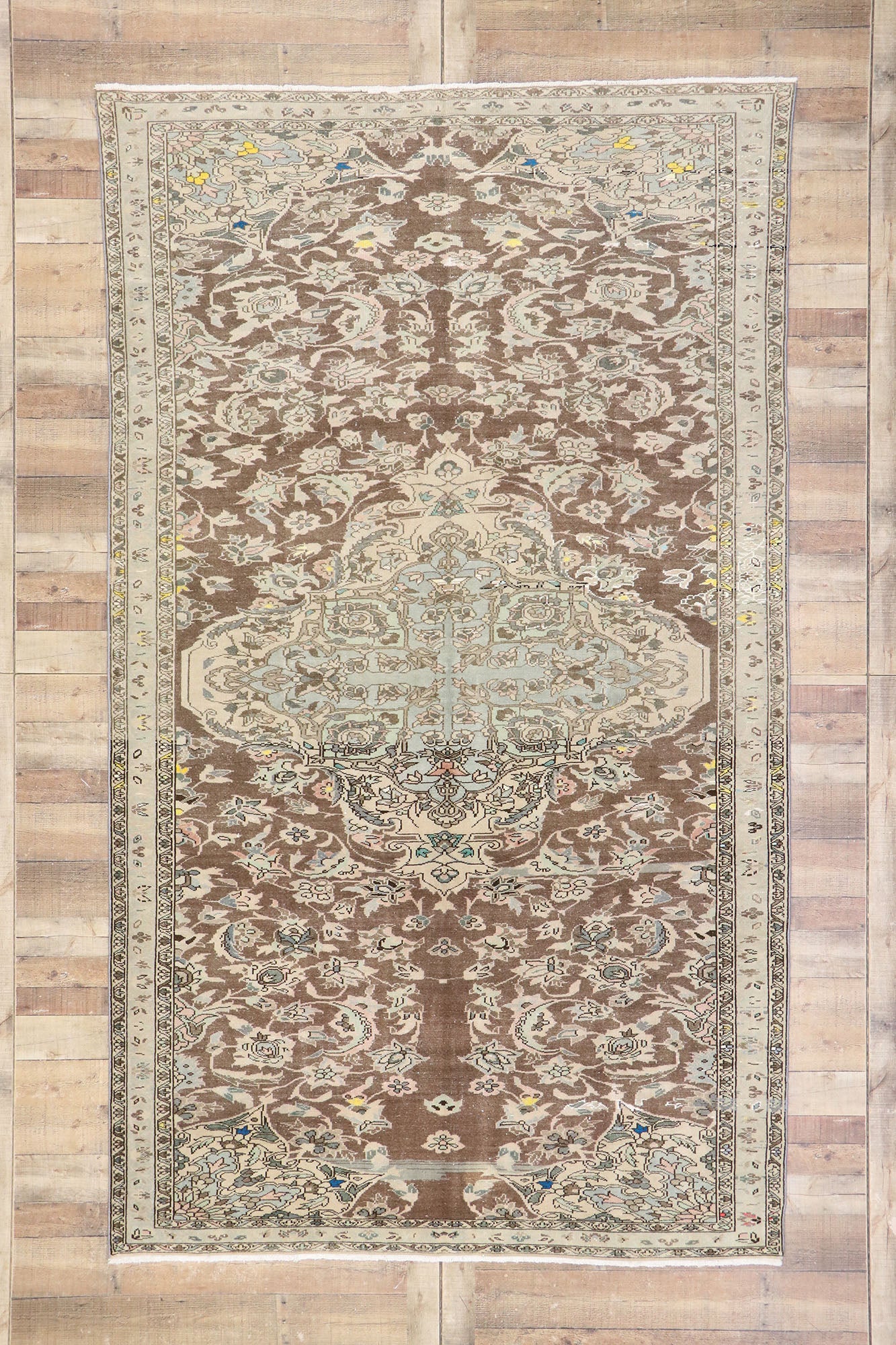 6 x 11 Antique Persian Bakhtiari Rug 60858