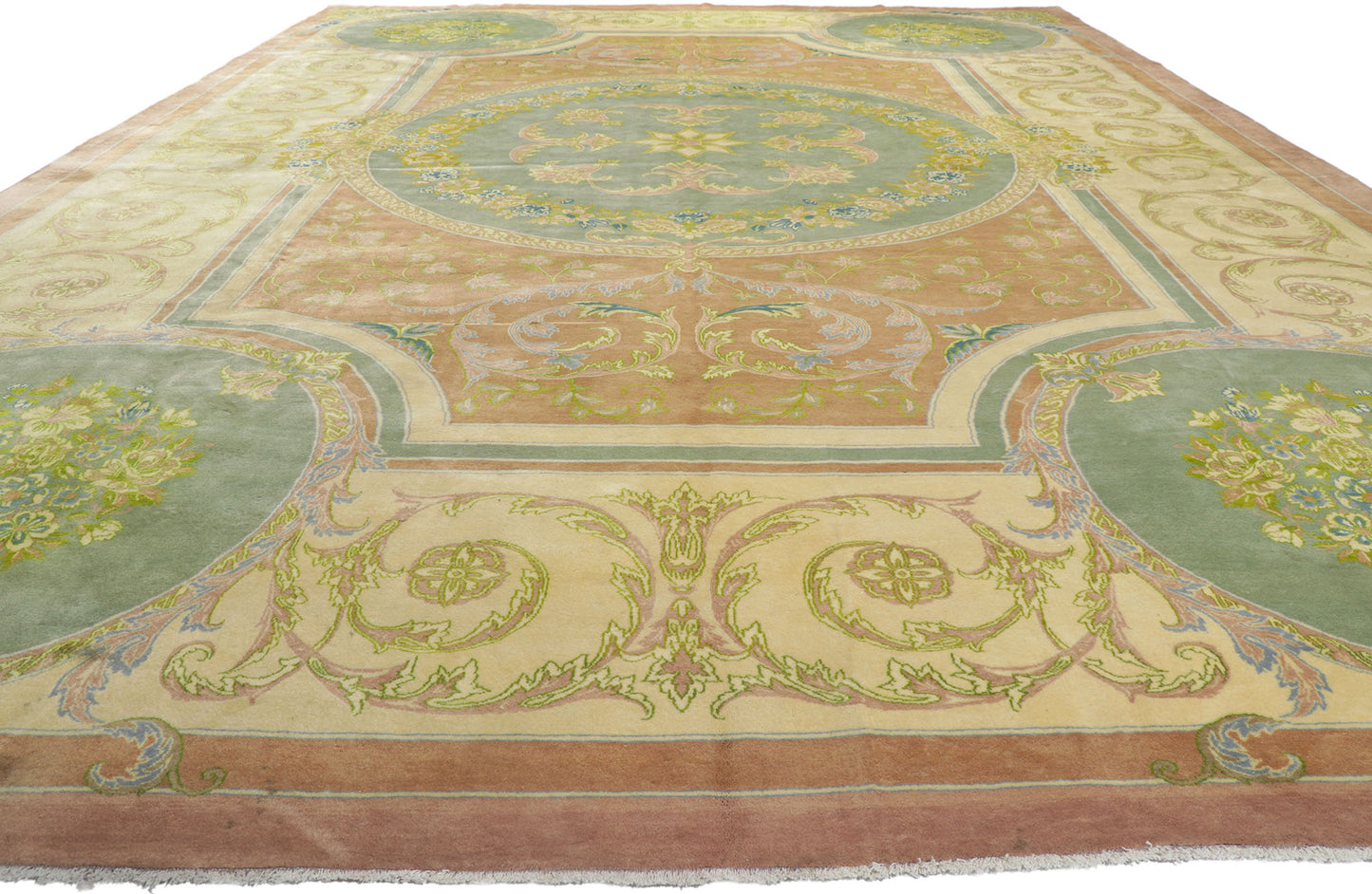13 x 20 Vintage Persian Isfahan Rug 61025