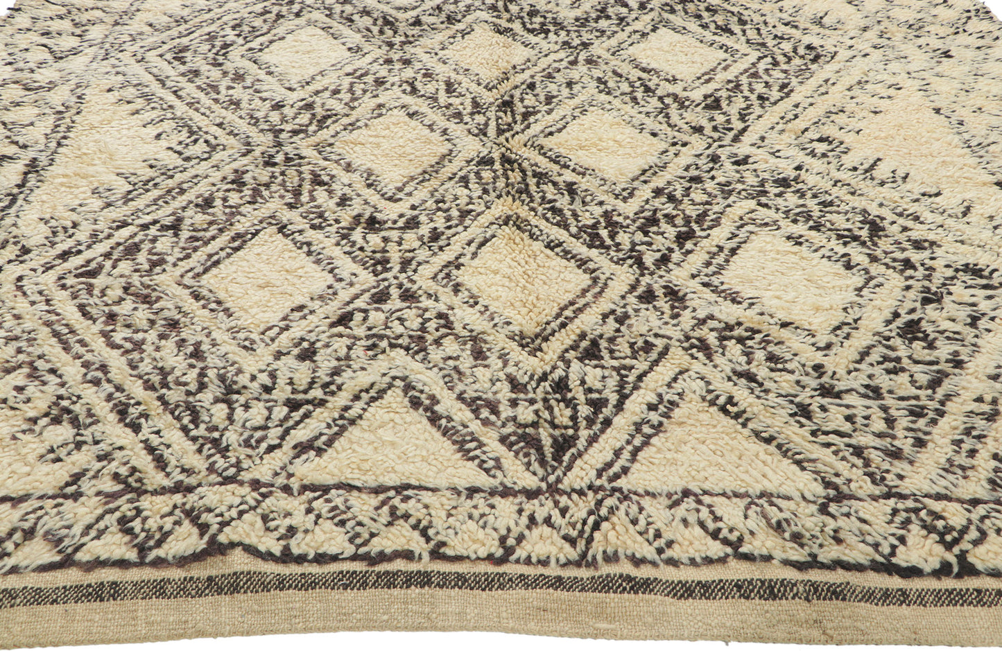 6 x 10 Vintage Moroccan Beni Ourain Rug 78385