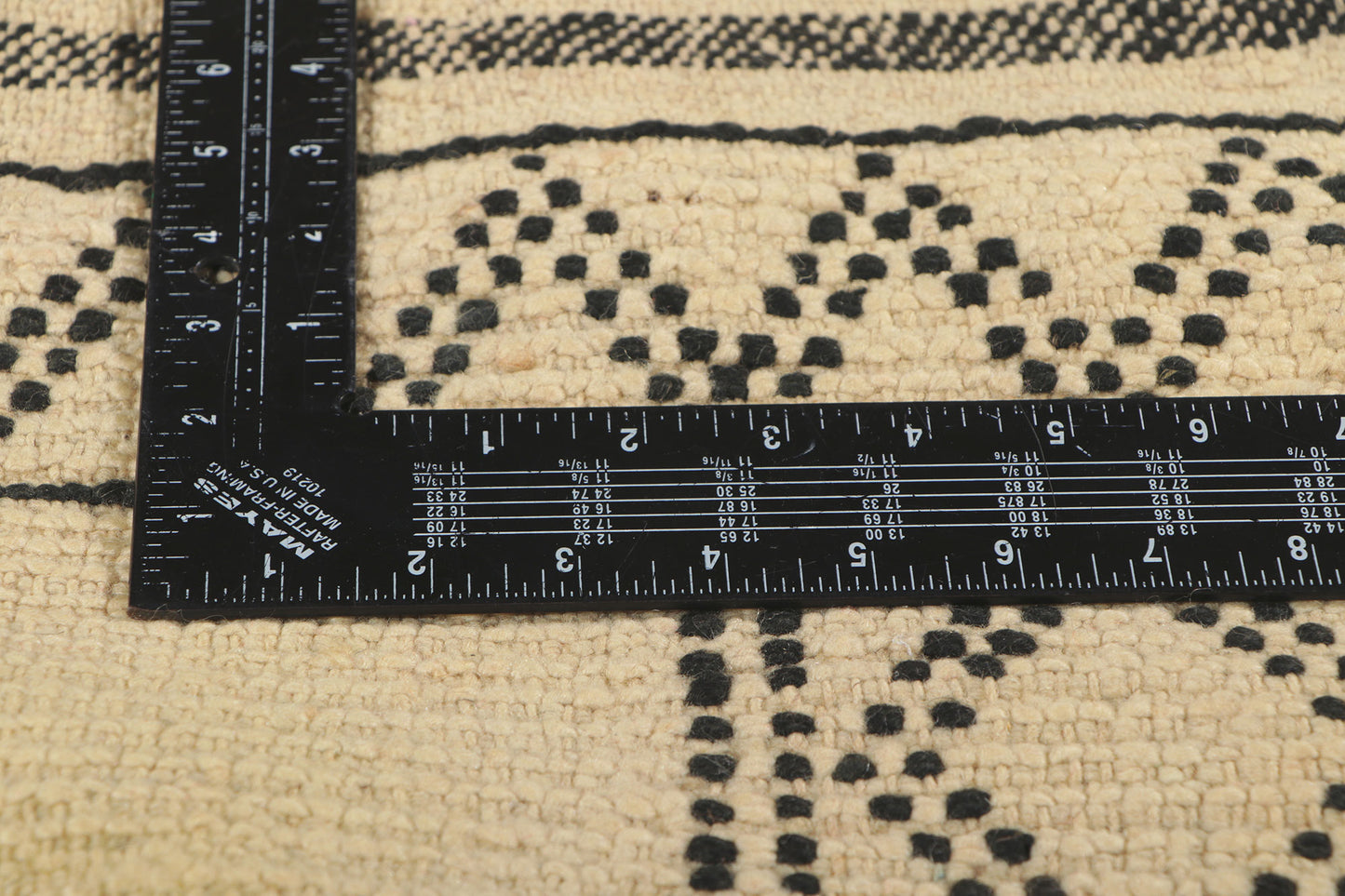 6 x 10 Vintage Moroccan Beni Ourain Rug 78385