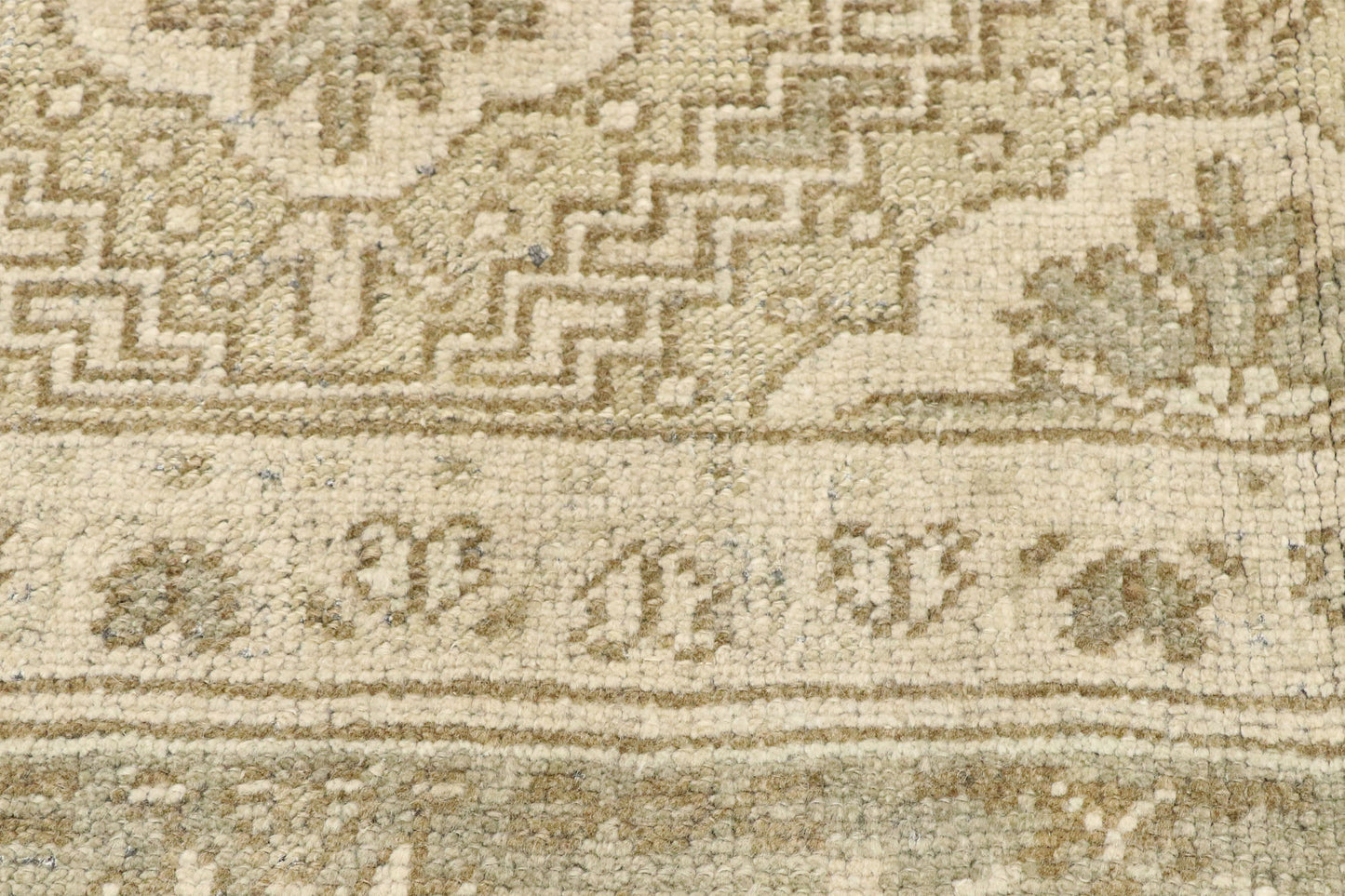 6 x 11 Vintage Turkish Oushak Rug 52834