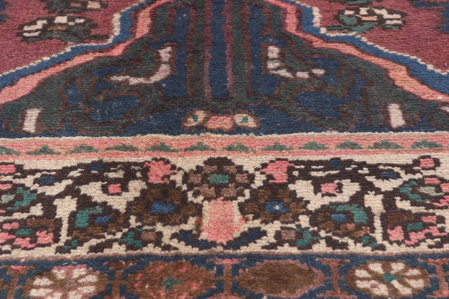6 x 12 Vintage Persian Bakhtiari Rug 75880