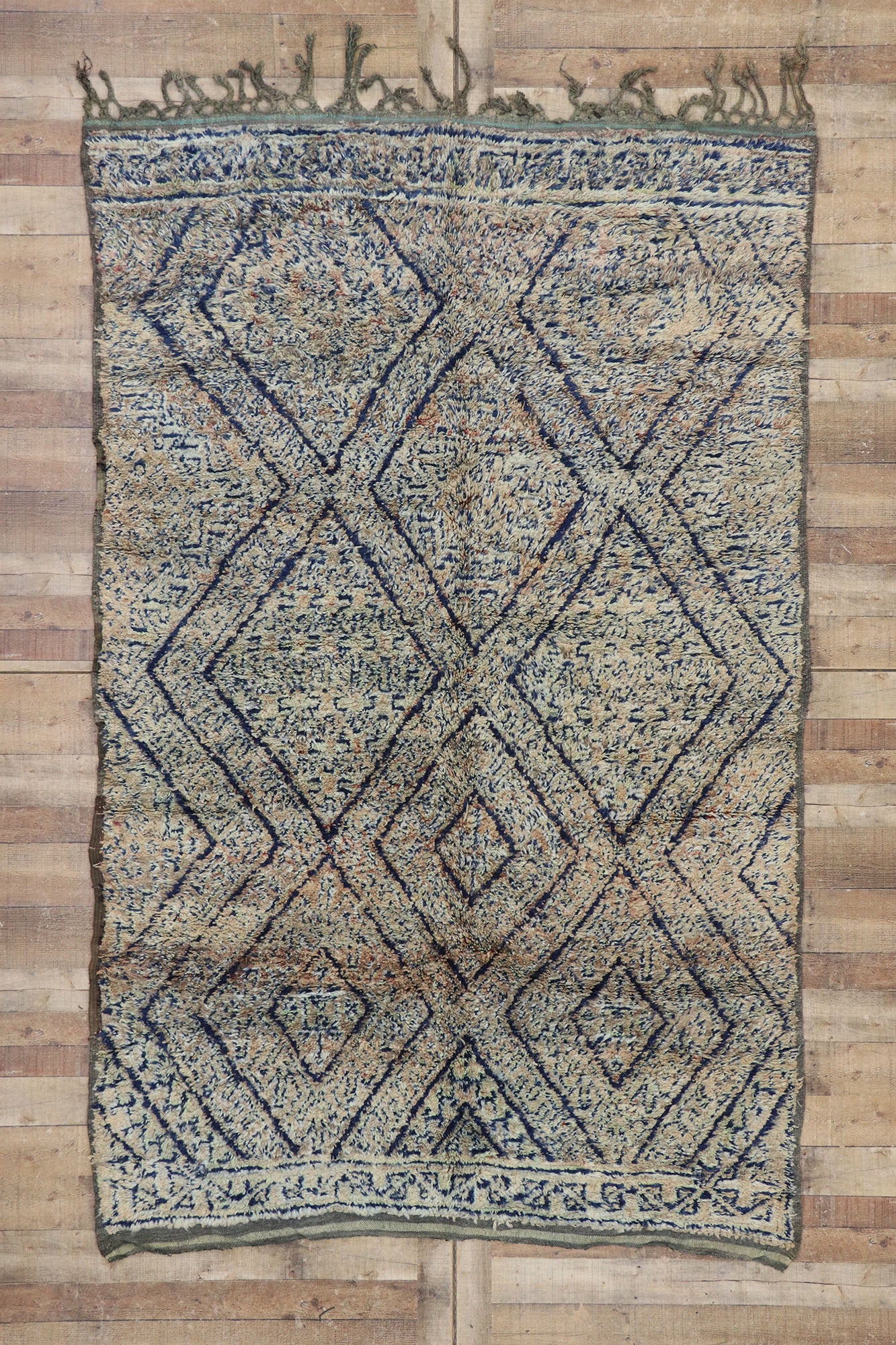 6 x 9 Vintage Beni MGuild Moroccan Rug 21291
