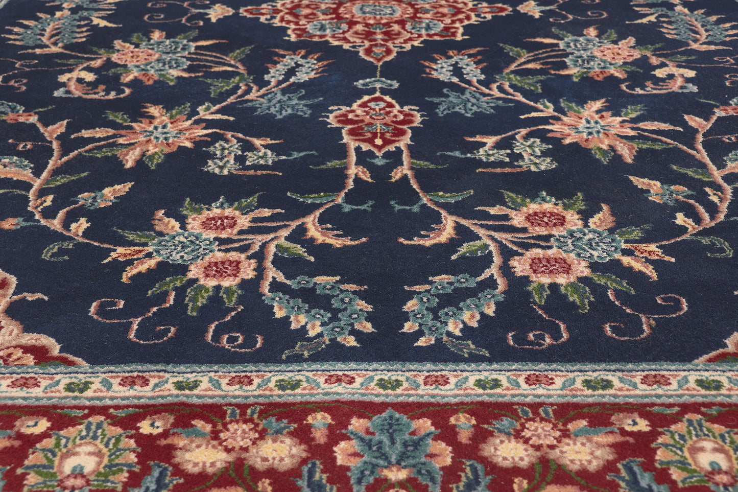6 x 9 Vintage Indian Rug 78645