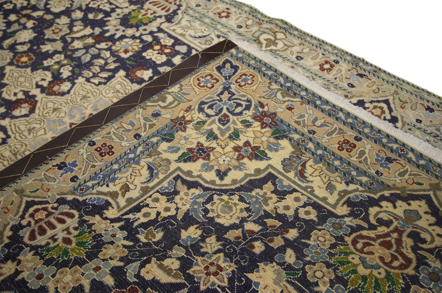 4 x 6 Vintage Nain Rug 73676