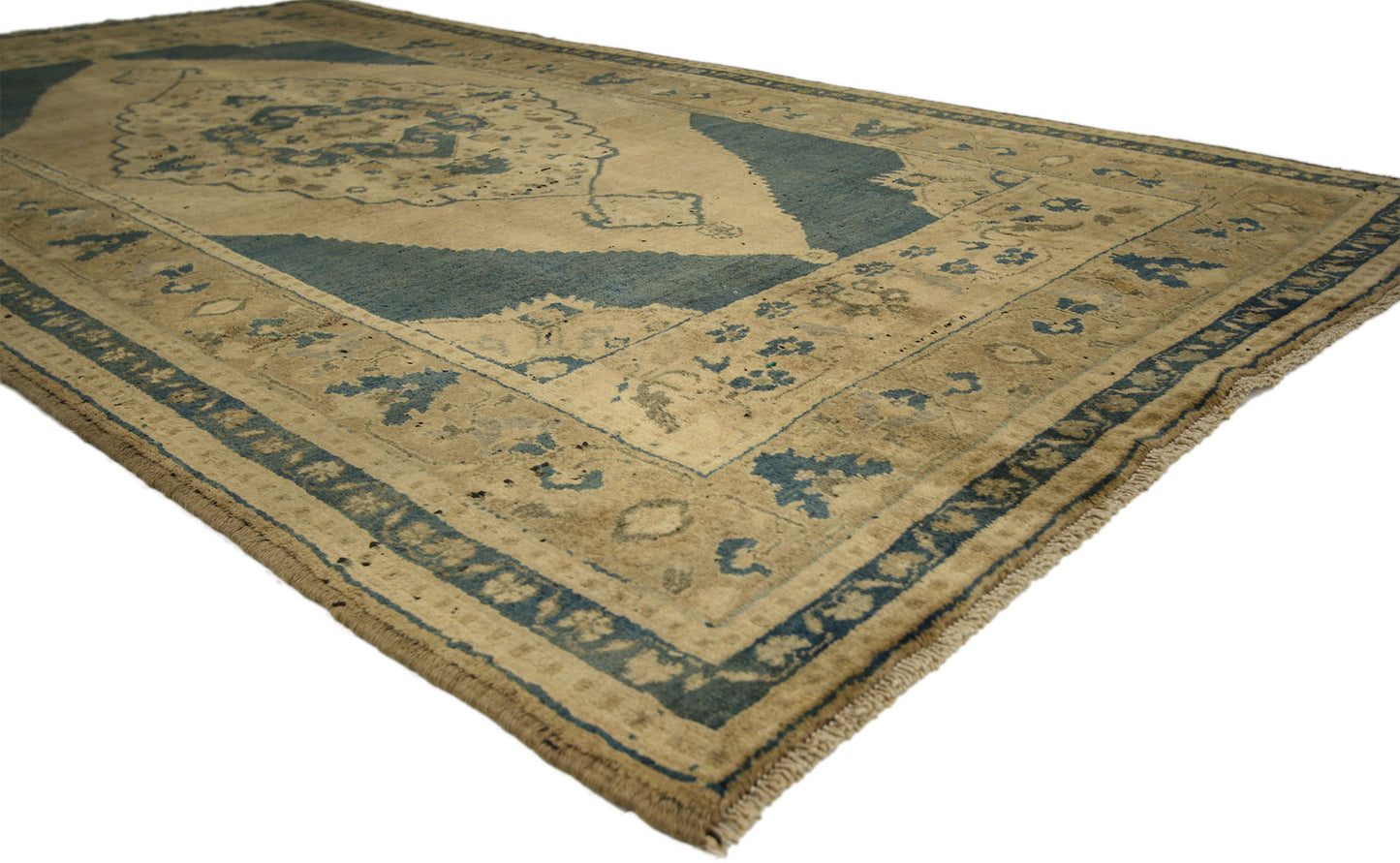 5 x 9 Vintage Turkish Oushak Rug 74111
