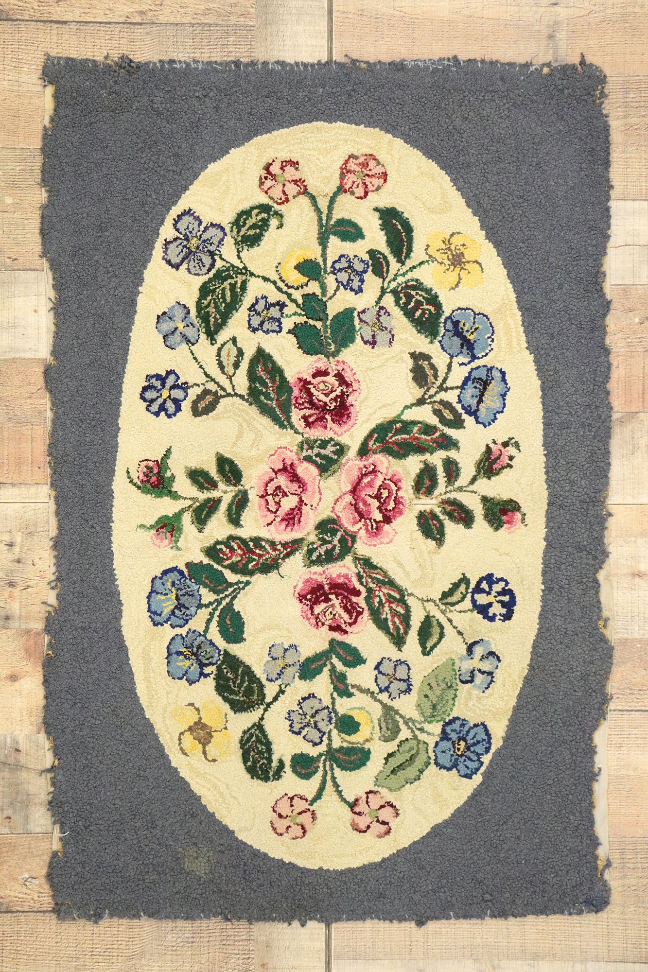 2 x 3 Antique American Hooked Rug 74352