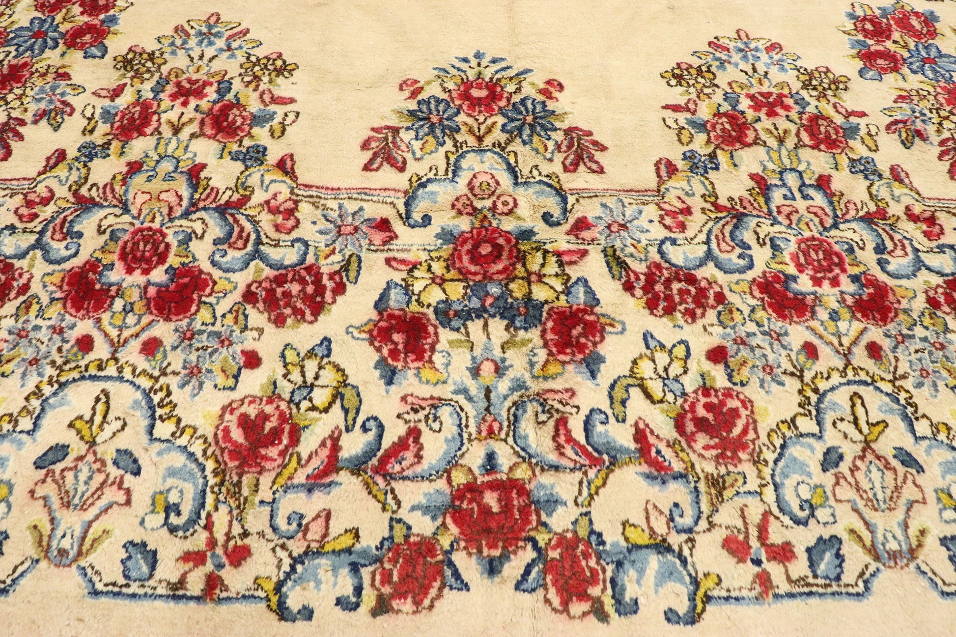 9 x 17 Vintage Persian Kerman Rug 74919