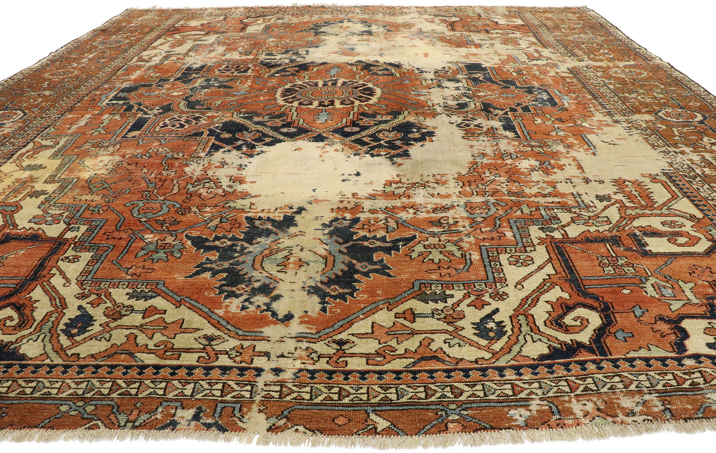 10 x 13 Antique Persian Serapi Rug 74951