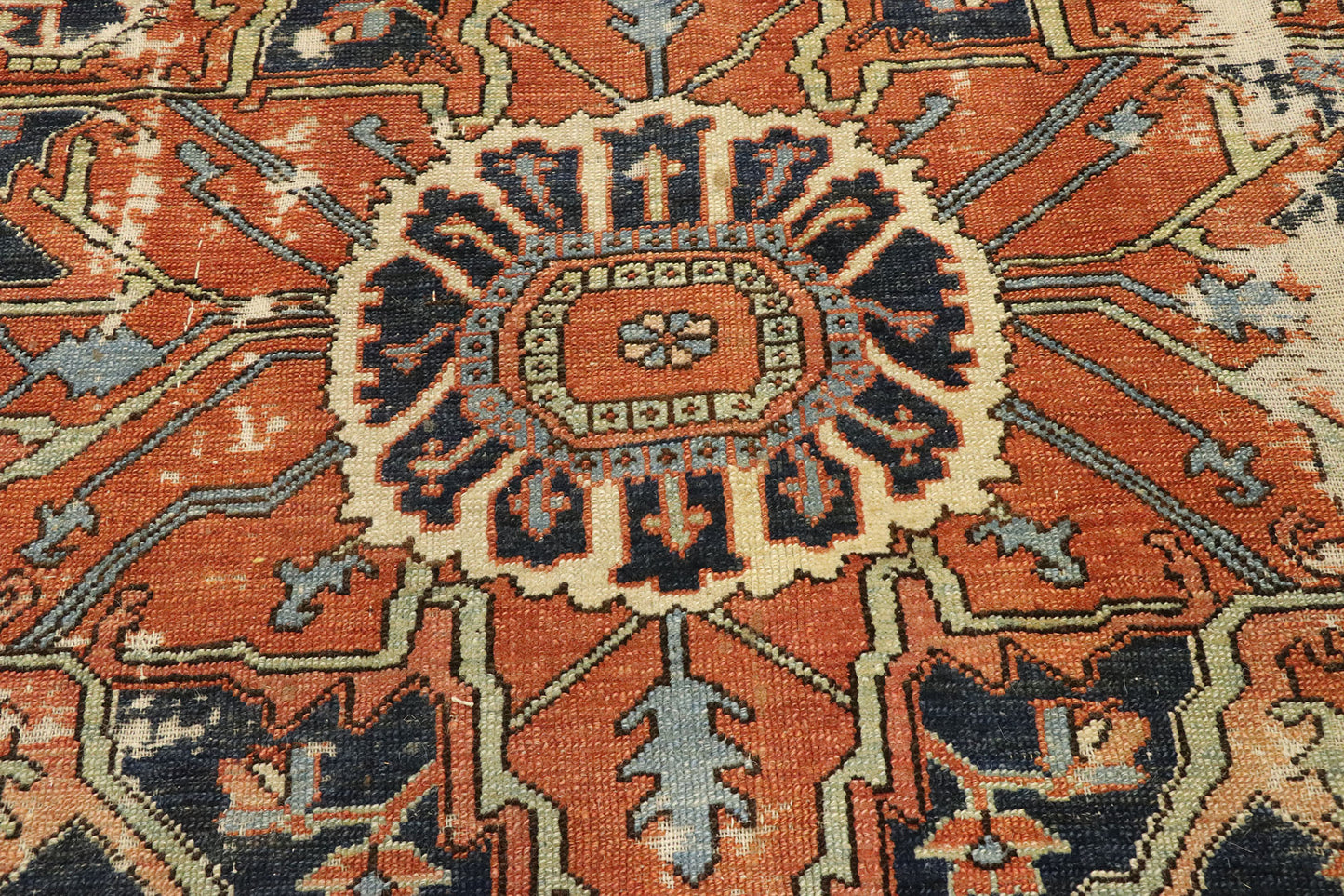 10 x 13 Antique Persian Serapi Rug 74951