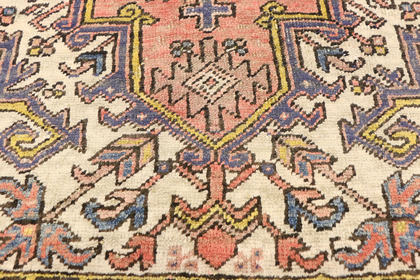 4 x 6 Vintage Persian Heriz Rug 75110