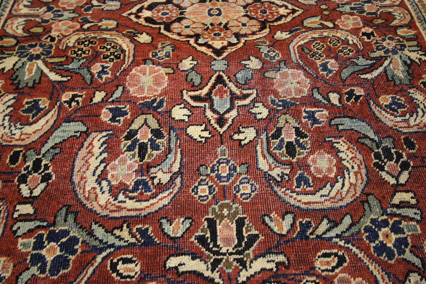 4 x 7 Vintage Persian Mahal Rug 75187