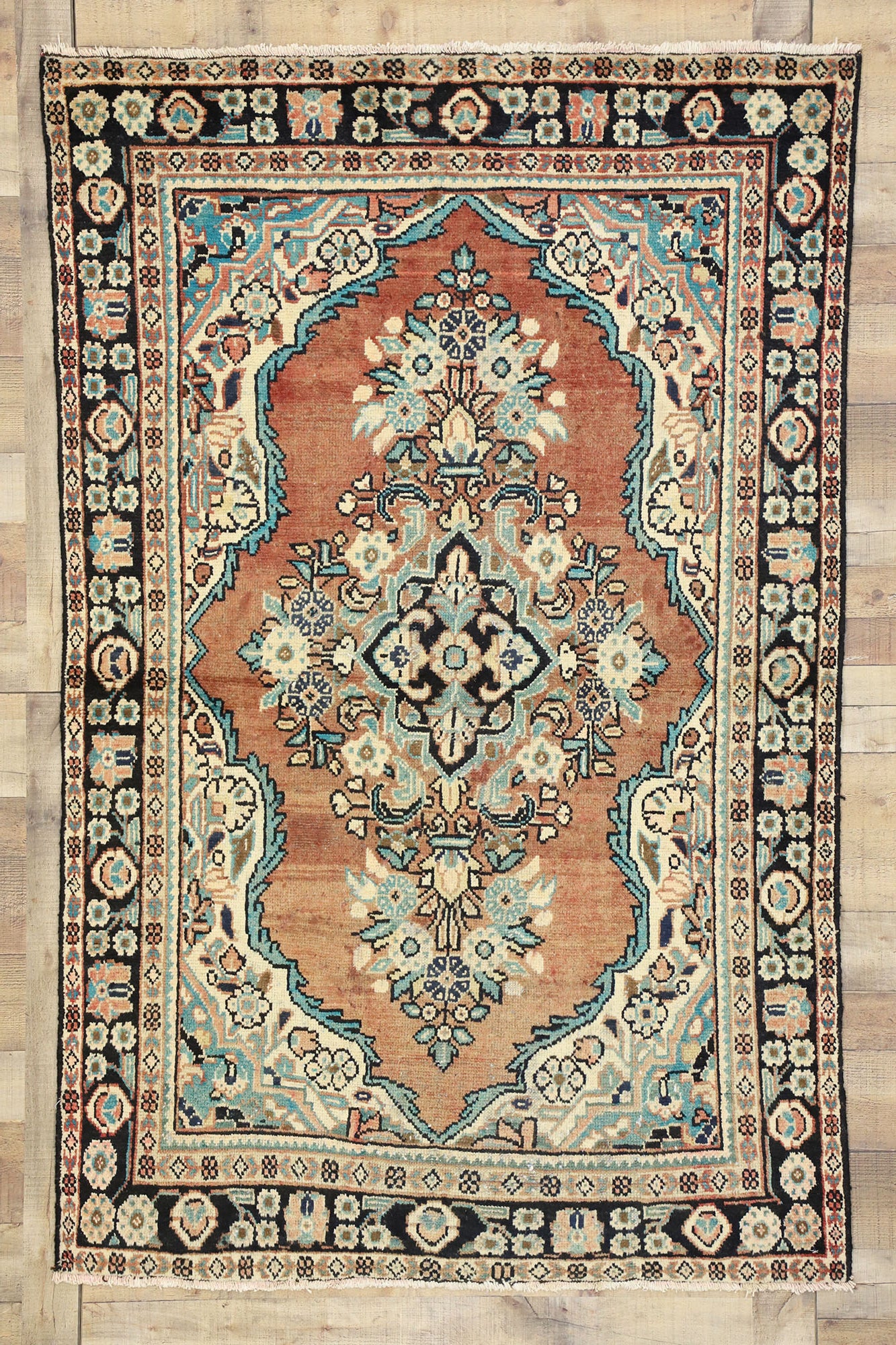 4 x 7 Vintage Persian Mahal Rug 75188