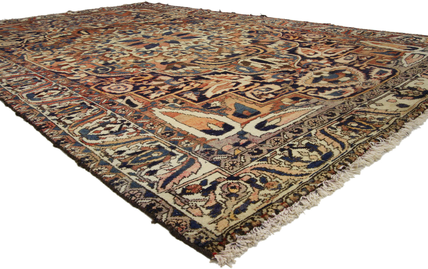 7 x 11 Vintage Persian Bakhtiari Rug 75264