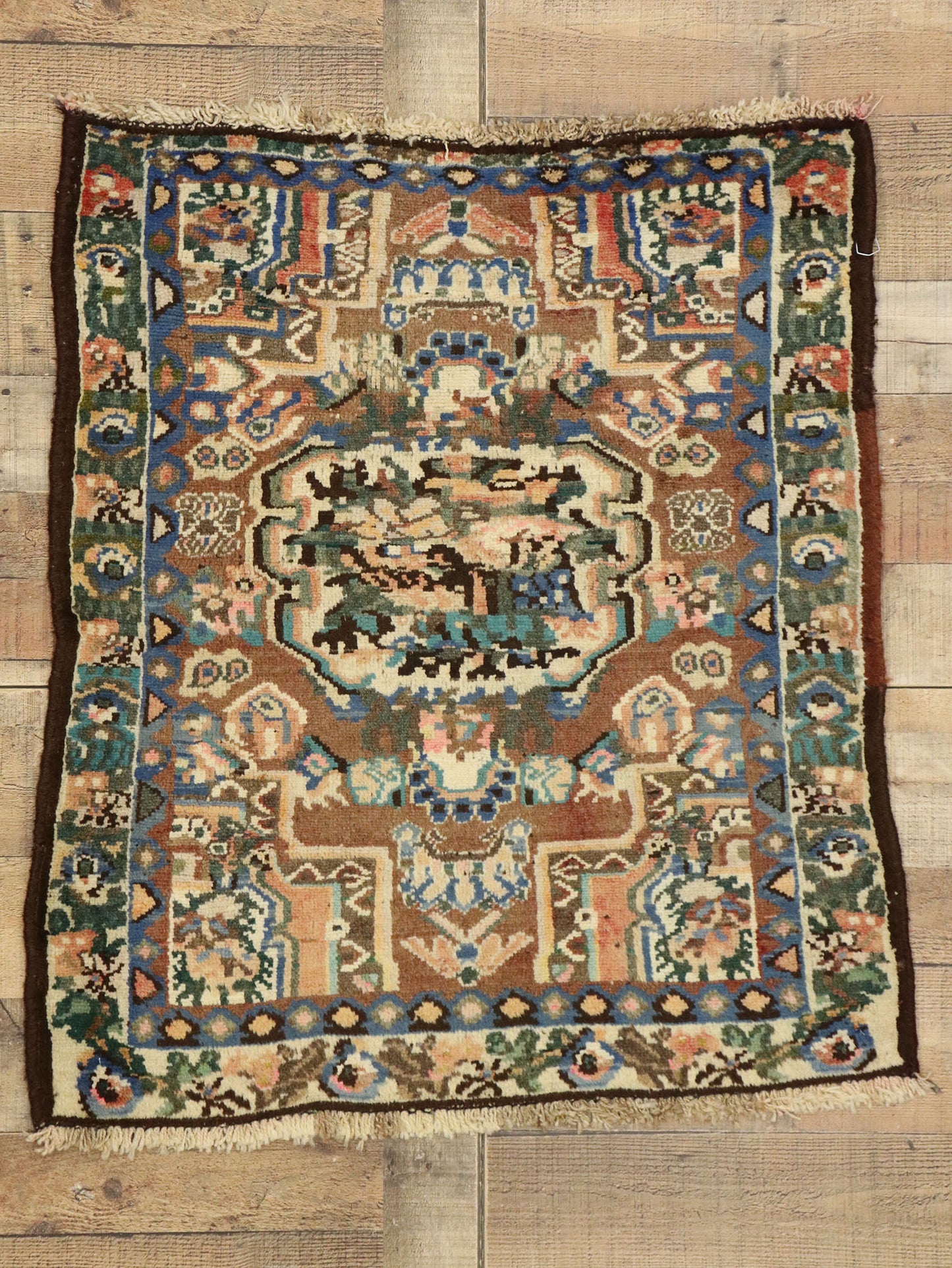 3 x 3 Vintage Persian Bakhtiari Rug 75762