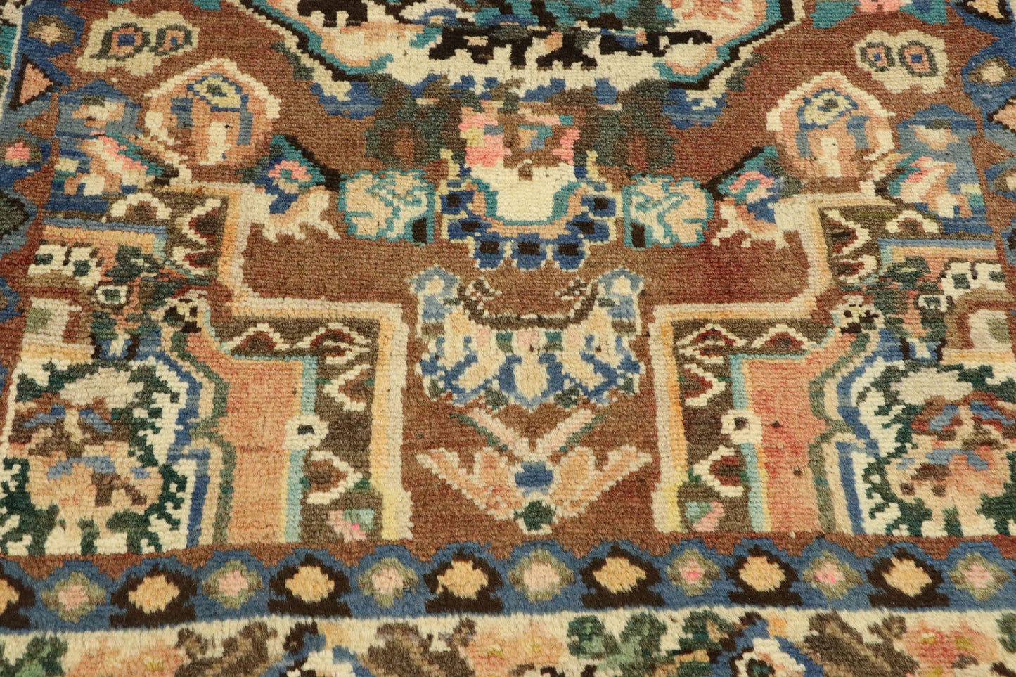3 x 3 Vintage Persian Bakhtiari Rug 75762
