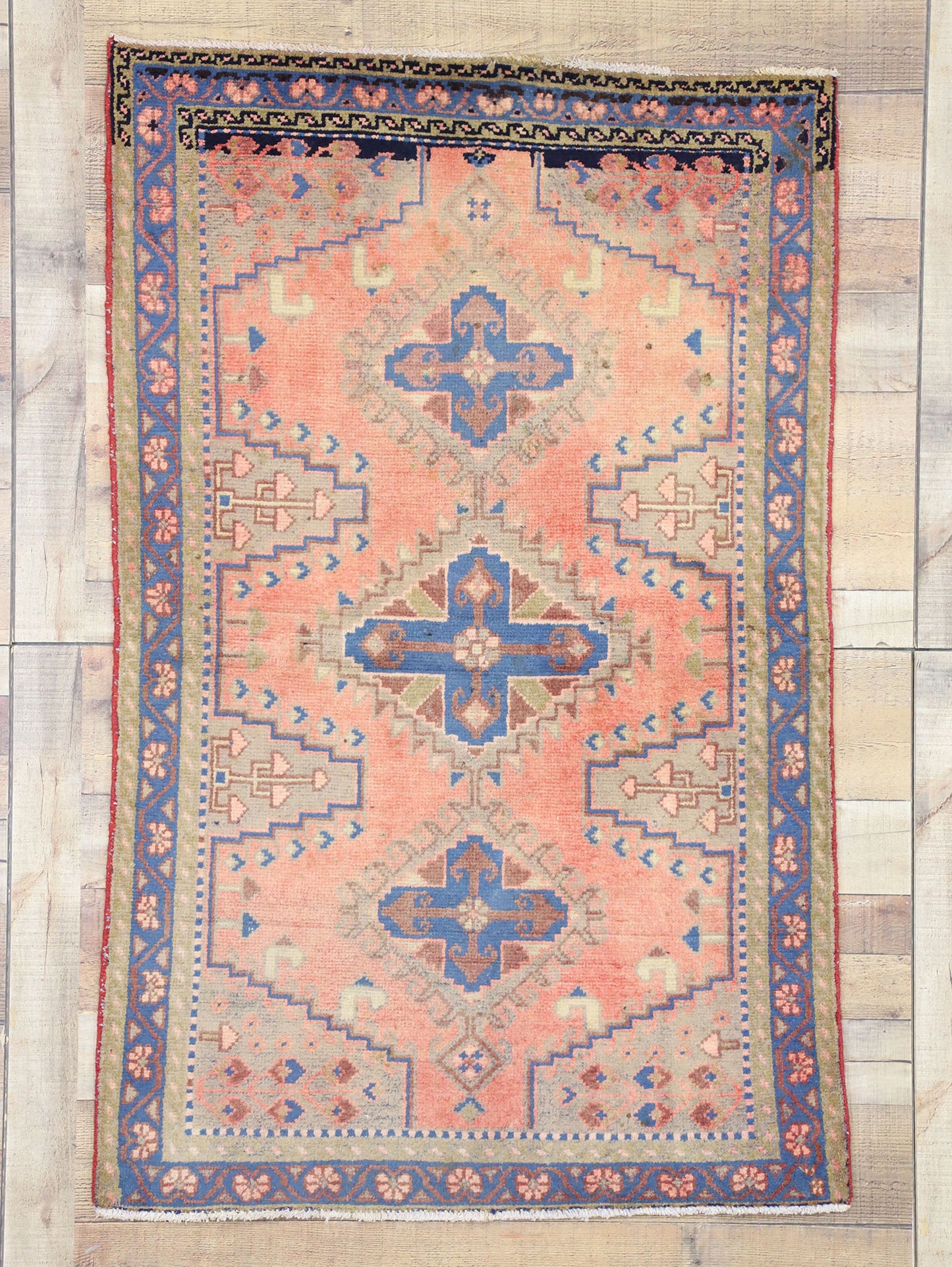 3 x 5 Vintage Pink Persian Viss Rug 75989